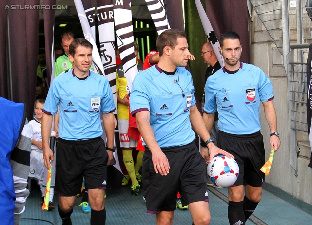 Sturm Graz - Wiener Neustadt
OEFB Cup, 2. Runde, SK Sturm Graz - SC Wiener Neustadt, Stadion Liebenau Graz, 25.09.2013. 

Foto zeigt Schiedsrichterteam
