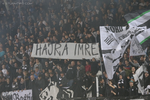 Sturm Graz - Innsbruck
Oesterreichische Fussball Bundesliga, 10. Runde, SK Sturm Graz - FC Wacker Innsbruck, Stadion Liebenau Graz, 28.09.2013. 

Foto zeigt Fans von Sturm mit einem Spruchband
