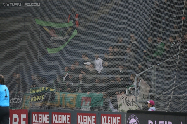 Sturm Graz - Innsbruck
Oesterreichische Fussball Bundesliga, 10. Runde, SK Sturm Graz - FC Wacker Innsbruck, Stadion Liebenau Graz, 28.09.2013. 

Foto zeigt Fans von Wacker Innsbruck
