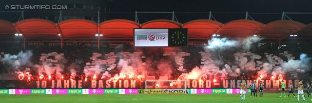 Sturm Graz - Innsbruck
Oesterreichische Fussball Bundesliga, 10. Runde, SK Sturm Graz - FC Wacker Innsbruck, Stadion Liebenau Graz, 28.09.2013. 

Foto zeigt Fans von Sturm mit einer Choreografie
Schlüsselwörter: pyrotechnik