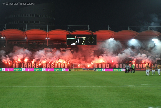 Sturm Graz - Innsbruck
Oesterreichische Fussball Bundesliga, 10. Runde, SK Sturm Graz - FC Wacker Innsbruck, Stadion Liebenau Graz, 28.09.2013. 

Foto zeigt Fans von Sturm mit einer Choreografie
Schlüsselwörter: pyrotechnik