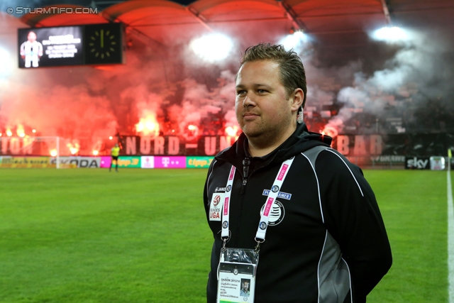 Sturm Graz - Innsbruck
Oesterreichische Fussball Bundesliga, 10. Runde, SK Sturm Graz - FC Wacker Innsbruck, Stadion Liebenau Graz, 28.09.2013. 

Foto zeigt Bruno Huetter (Sicherheitschef Sturm)
Schlüsselwörter: pyrotechnik