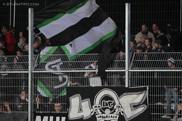 Groedig - Sturm Graz
Oesterreichische Fussball Bundesliga, 11. Runde, SV Groedig - SK Sturm Graz, Untersbergarena Groedig, 05.10.2013. 

Foto zeigt Fans von Sturm
