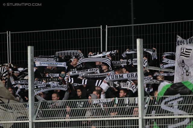 Groedig - Sturm Graz
Oesterreichische Fussball Bundesliga, 11. Runde, SV Groedig - SK Sturm Graz, Untersbergarena Groedig, 05.10.2013. 

Foto zeigt Fans von Sturm
