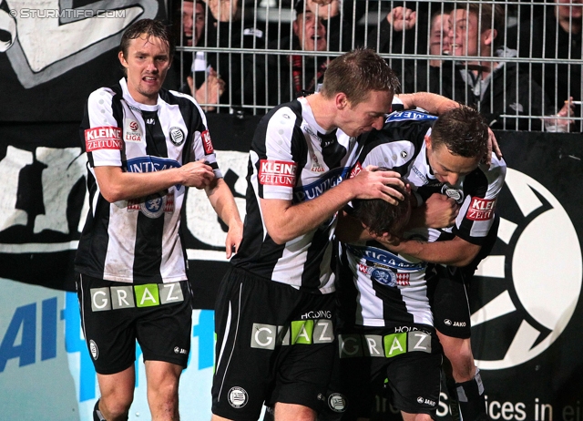 Groedig - Sturm Graz
Oesterreichische Fussball Bundesliga, 11. Runde, SV Groedig - SK Sturm Graz, Untersbergarena Groedig, 05.10.2013. 

Foto zeigt Andreas Hoelzl (Sturm), Robert Beric (Sturm), Daniel Beichler (Sturm) und David Schloffer (Sturm)
Schlüsselwörter: torjubel