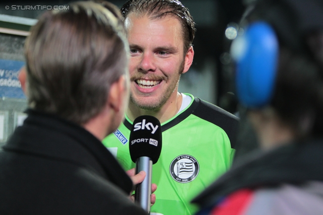 Groedig - Sturm Graz
Oesterreichische Fussball Bundesliga, 11. Runde, SV Groedig - SK Sturm Graz, Untersbergarena Groedig, 05.10.2013. 

Foto zeigt Benedikt Pliquett (Sturm) beim Interview
