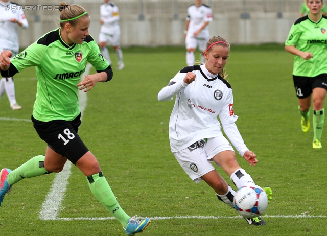 Sturm Damen - St. Poelten
OEFB Frauenliga, 6. Runde,  SK Sturm Graz Damen - FSK St. Poelten-Spratzern, Trainingszentrum Messendorf, 05.10.2013. 

Foto zeigt Carina Mahr (St. Poelten) und Stefanie Gross (Sturm Damen)
