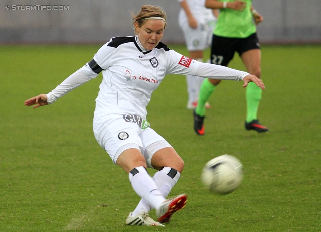 Sturm Damen - St. Poelten
OEFB Frauenliga, 6. Runde,  SK Sturm Graz Damen - FSK St. Poelten-Spratzern, Trainingszentrum Messendorf, 05.10.2013. 

Foto zeigt Anna Tauschmann (Sturm Damen)
