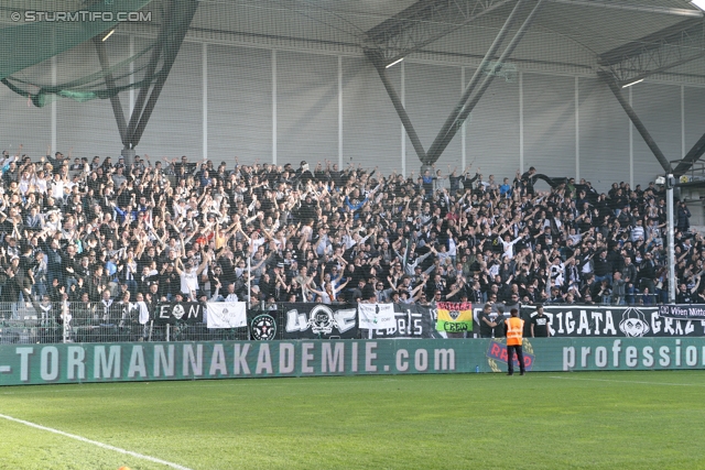 Rapid Wien - Sturm Graz
Oesterreichische Fussball Bundesliga, 12. Runde, SK Rapid Wien - SK Sturm Graz, Gerhard Hanappi Stadion Wien, 20.10.2013. 

Foto zeigt Fans von Sturm
