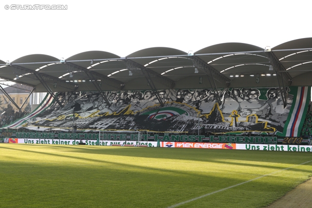 Rapid Wien - Sturm Graz
Oesterreichische Fussball Bundesliga, 12. Runde, SK Rapid Wien - SK Sturm Graz, Gerhard Hanappi Stadion Wien, 20.10.2013. 

Foto zeigt Fans von Rapid mit einer Choreografie
