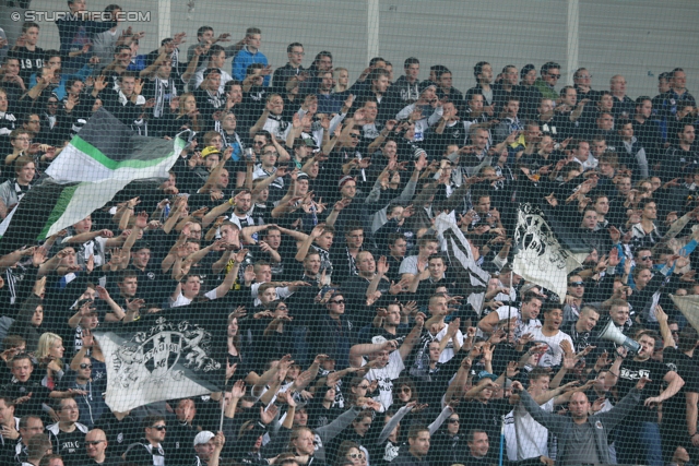 Rapid Wien - Sturm Graz
Oesterreichische Fussball Bundesliga, 12. Runde, SK Rapid Wien - SK Sturm Graz, Gerhard Hanappi Stadion Wien, 20.10.2013. 

Foto zeigt Fans von Sturm
