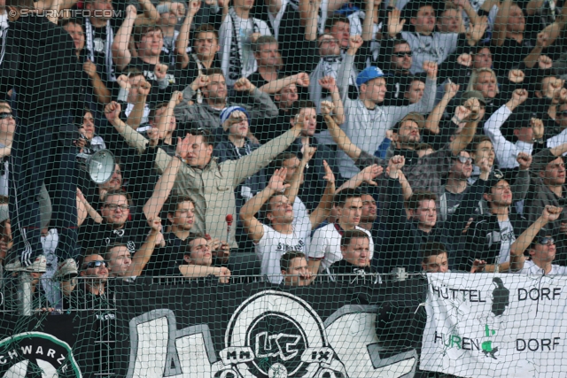 Rapid Wien - Sturm Graz
Oesterreichische Fussball Bundesliga, 12. Runde, SK Rapid Wien - SK Sturm Graz, Gerhard Hanappi Stadion Wien, 20.10.2013. 

Foto zeigt Fans von Sturm
