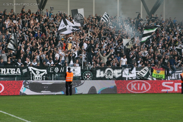 Rapid Wien - Sturm Graz
Oesterreichische Fussball Bundesliga, 12. Runde, SK Rapid Wien - SK Sturm Graz, Gerhard Hanappi Stadion Wien, 20.10.2013. 

Foto zeigt Fans von Sturm
