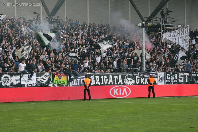 Rapid Wien - Sturm Graz
Oesterreichische Fussball Bundesliga, 12. Runde, SK Rapid Wien - SK Sturm Graz, Gerhard Hanappi Stadion Wien, 20.10.2013. 

Foto zeigt Fans von Sturm
