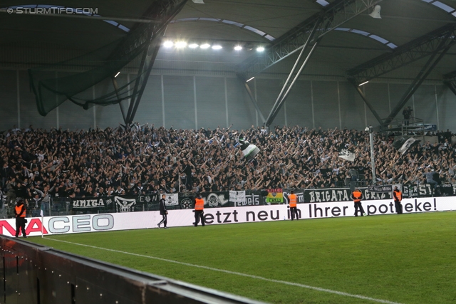 Rapid Wien - Sturm Graz
Oesterreichische Fussball Bundesliga, 12. Runde, SK Rapid Wien - SK Sturm Graz, Gerhard Hanappi Stadion Wien, 20.10.2013. 

Foto zeigt Fans von Sturm
