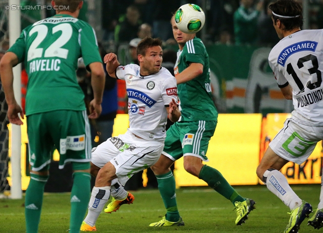 Rapid Wien - Sturm Graz
Oesterreichische Fussball Bundesliga, 12. Runde, SK Rapid Wien - SK Sturm Graz, Gerhard Hanappi Stadion Wien, 20.10.2013. 

Foto zeigt Mario Pavelic (Rapid), David Schloffer (Sturm) und Nikola Vujadinovic (Sturm)
