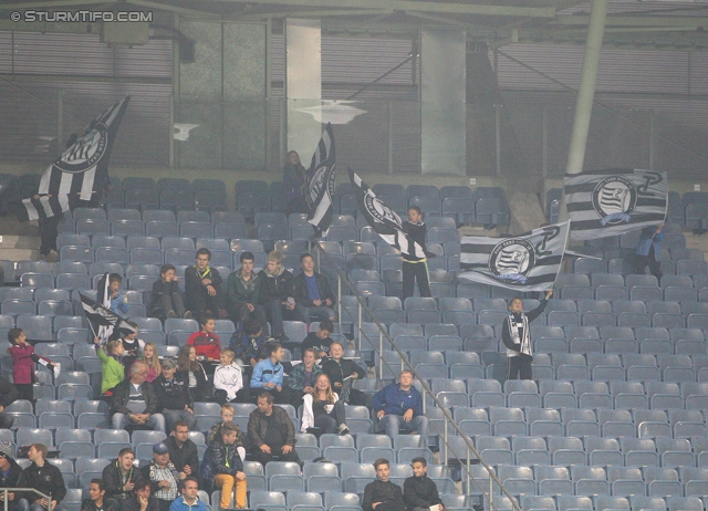 Sturm Graz - Admira
Oesterreichische Fussball Bundesliga, 13. Runde, SK Sturm Graz - FC Admira Wacker Moedling, Stadion Liebenau Graz, 26.10.2013. 

Foto zeigt Fans von Sturm
