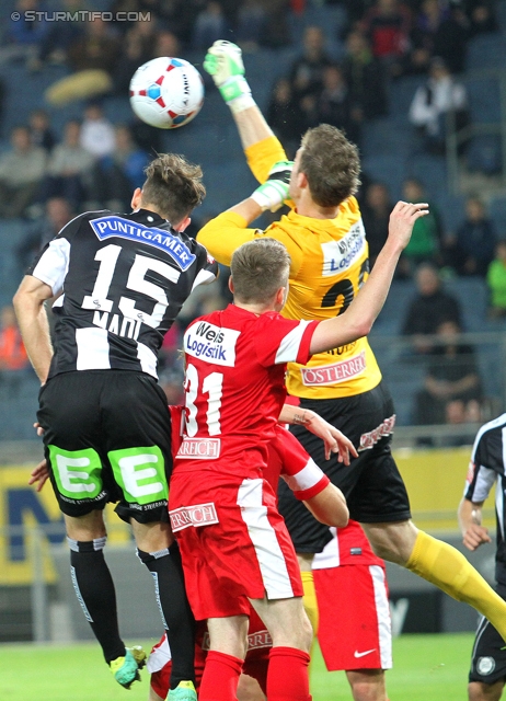 Sturm Graz - Admira
Oesterreichische Fussball Bundesliga, 13. Runde, SK Sturm Graz - FC Admira Wacker Moedling, Stadion Liebenau Graz, 26.10.2013. 

Foto zeigt Michael Madl (Sturm) und Thomas Weber (Admira) und Manuel Kuttin (Admira)
