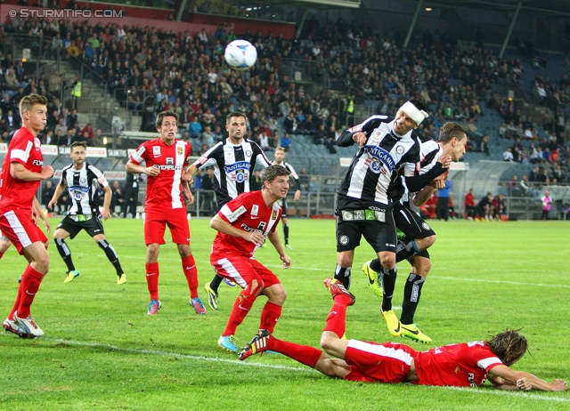 Sturm Graz - Admira
Oesterreichische Fussball Bundesliga, 13. Runde, SK Sturm Graz - FC Admira Wacker Moedling, Stadion Liebenau Graz, 26.10.2013. 

Foto zeigt Anel Hadzic (Sturm) und Milan Dudic (Sturm) und Daniel Beichler (Sturm)
