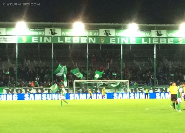 Austria Lustenau - Sturm Graz
OEFB Cup, Achtelfinale, Austria Lustenau - SK Sturm Graz, Reichshofstadion Lustenau, 30.10.2013. 

Foto zeigt Fans von Lustenau
