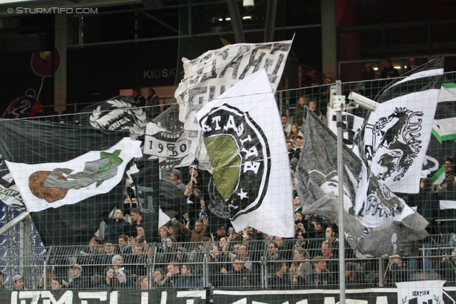 Salzburg - Sturm Graz
Oesterreichische Fussball Bundesliga, 14. Runde, FC RB Salzburg - SK Sturm Graz, Stadion Wals-Siezenheim, 02.11.2013. 

Foto zeigt Fans von Sturm
