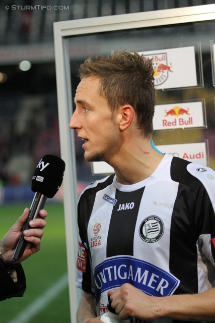 Salzburg - Sturm Graz
Oesterreichische Fussball Bundesliga, 14. Runde, FC RB Salzburg - SK Sturm Graz, Stadion Wals-Siezenheim, 02.11.2013. 

Foto zeigt Daniel Beichler (Sturm) beim Interview
