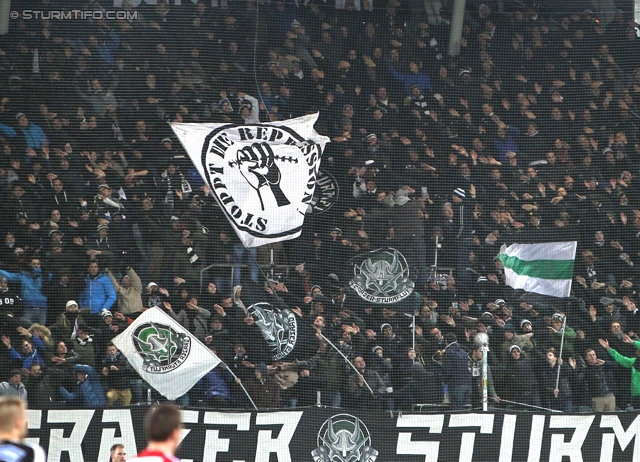 Sturm Graz - Ried
Oesterreichische Fussball Bundesliga, 15. Runde, SK Sturm Graz - SV Ried, Stadion Liebenau Graz, 27.11.2013. 

Foto zeigt Fans von Sturm
