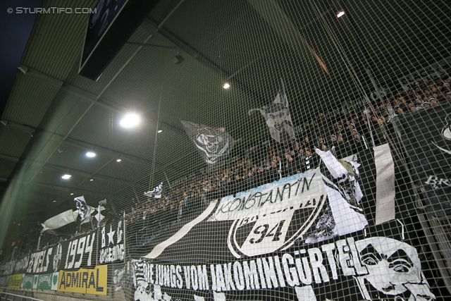 Sturm Graz - Ried
Oesterreichische Fussball Bundesliga, 15. Runde, SK Sturm Graz - SV Ried, Stadion Liebenau Graz, 27.11.2013. 

Foto zeigt Fans von Sturm mit einem Spruchband
