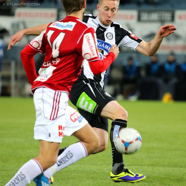 Sturm Graz - Ried
Oesterreichische Fussball Bundesliga, 15. Runde, SK Sturm Graz - SV Ried, Stadion Liebenau Graz, 27.11.2013. 

Foto zeigt Jan Marc Riegler (Ried) und Robert Beric (Sturm)
