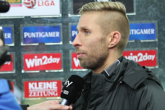 Sturm Graz - Ried
Oesterreichische Fussball Bundesliga, 15. Runde, SK Sturm Graz - SV Ried, Stadion Liebenau Graz, 27.11.2013. 

Foto zeigt Patrick Wolf (Sturm) beim Interview
