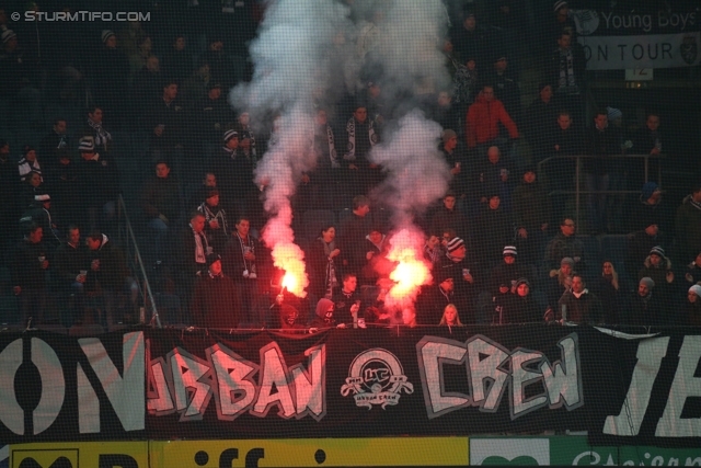 Sturm Graz - Wr. Neustadt
Oesterreichische Fussball Bundesliga, 17. Runde, SK Sturm Graz - SC Wiener Neustadt, Stadion Liebenau Graz, 30.11.2013. 

Foto zeigt Fans von Sturm
Schlüsselwörter: pyrotechnik