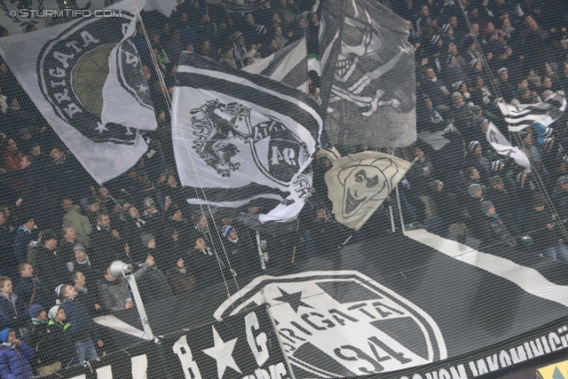 Sturm Graz - Wr. Neustadt
Oesterreichische Fussball Bundesliga, 17. Runde, SK Sturm Graz - SC Wiener Neustadt, Stadion Liebenau Graz, 30.11.2013. 

Foto zeigt Fans von Sturm
