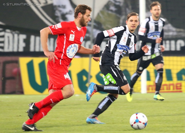 Sturm Graz - Wr. Neustadt
Oesterreichische Fussball Bundesliga, 17. Runde, SK Sturm Graz - SC Wiener Neustadt, Stadion Liebenau Graz, 30.11.2013. 

Foto zeigt Juergen Saeumel (Wr. Neustadt) und Daniel Offenbacher (Sturm)
