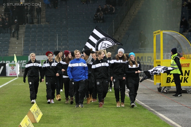 Sturm Graz - Wr. Neustadt
Oesterreichische Fussball Bundesliga, 17. Runde, SK Sturm Graz - SC Wiener Neustadt, Stadion Liebenau Graz, 30.11.2013. 

Foto zeigt Spielerinnen der Sturm Damen Jugend
