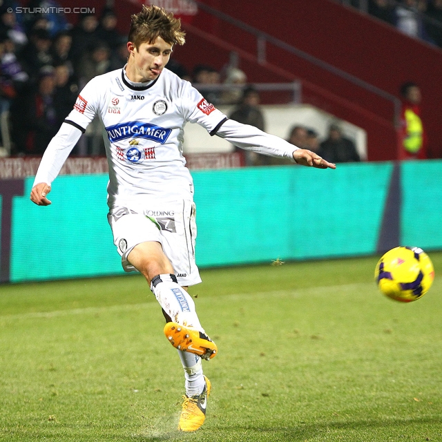 Austria Wien - Sturm Graz
Oesterreichische Fussball Bundesliga, 18. Runde, FK Austria Wien - SK Sturm Graz, Franz-Horr-Stadion Wien, 03.12.2013. 

Foto zeigt Reinhold Ranftl (Sturm)
