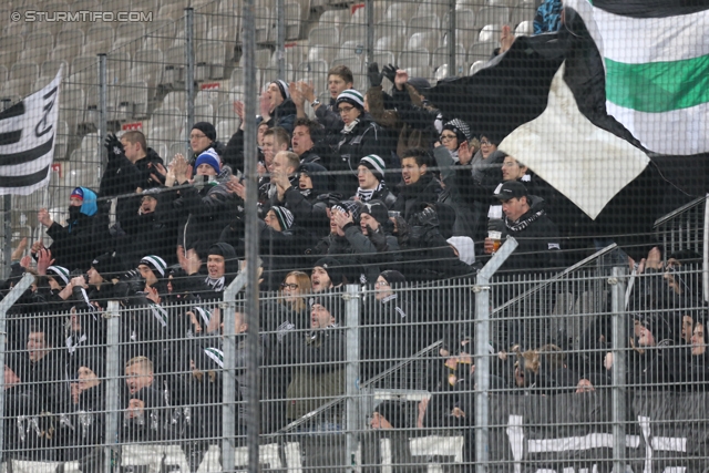 Innsbruck - Sturm Graz
Oesterreichische Fussball Bundesliga, 19. Runde,FC Wacker Innsbruck - SK Sturm Graz, Tivoli Stadion Innsbruck, 07.12.2013. 

Foto zeigt Fans von Sturm
