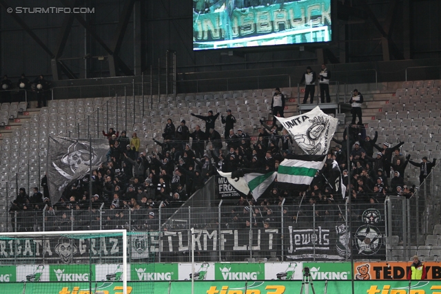 Innsbruck - Sturm Graz
Oesterreichische Fussball Bundesliga, 19. Runde,FC Wacker Innsbruck - SK Sturm Graz, Tivoli Stadion Innsbruck, 07.12.2013. 

Foto zeigt Fans von Sturm
