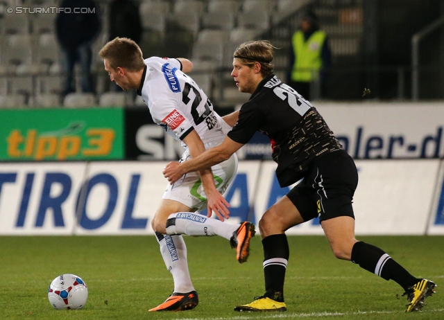 Innsbruck - Sturm Graz
Oesterreichische Fussball Bundesliga, 19. Runde,FC Wacker Innsbruck - SK Sturm Graz, Tivoli Stadion Innsbruck, 07.12.2013. 

Foto zeigt Robert Beric (Sturm) und Sebastian Siller (Innsbruck)
