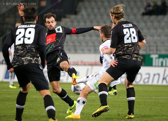 Innsbruck - Sturm Graz
Oesterreichische Fussball Bundesliga, 19. Runde,FC Wacker Innsbruck - SK Sturm Graz, Tivoli Stadion Innsbruck, 07.12.2013. 

Foto zeigt Philipp Huetter (Sturm), Alexander Hauser (Innsbruck), David Schloffer (Sturm) und Sebastian Siller (Innsbruck)
