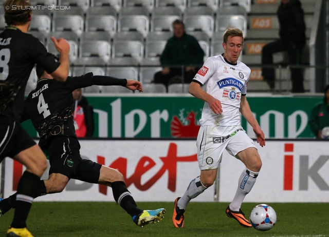 Innsbruck - Sturm Graz
Oesterreichische Fussball Bundesliga, 19. Runde,FC Wacker Innsbruck - SK Sturm Graz, Tivoli Stadion Innsbruck, 07.12.2013. 

Foto zeigt Marco Kofler (Innsbruck) und Robert Beric (Sturm)
