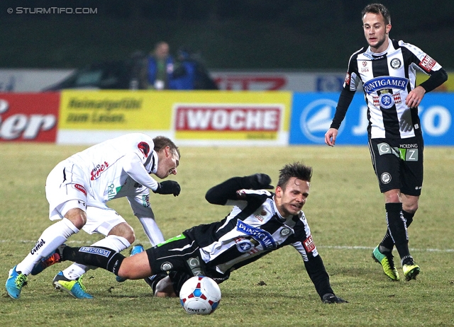 Wolfsberg - Sturm Graz
Oesterreichische Fussball Bundesliga, 16. Runde, Wolfsberger AC - SK Sturm Graz, Lavanttal-Arena Wolfsberg, 11.12.2013. 

Foto zeigt Daniel Offenbacher (Sturm) und Christian Klem (Sturm)
Schlüsselwörter: foul