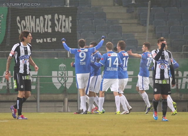 Sturm Graz - Groedig
Oesterreichische Fussball Bundesliga, 20. Runde, SK Sturm Graz - SV Groedig, Stadion Liebenau Graz, 14.12.2013. 

Foto zeigt Nikola Vujadinovic (Sturm), Tomas Esteban Correa Miranda (Groedig), Philipp Zulechner (Groedig), Philipp Huspek (Groedig) und Daniel Offenbacher (Sturm)
Schlüsselwörter: torjubel