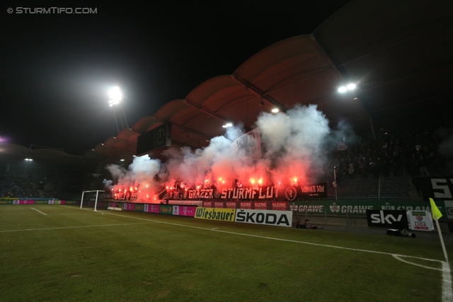 Sturm Graz - Rapid Wien
Oesterreichische Fussball Bundesliga, 21. Runde, SK Sturm Graz - SK Rapid Wien, Stadion Liebenau Graz, 18.12.2013. 

Foto zeigt Fans von Sturm
Schlüsselwörter: pyrotechnik