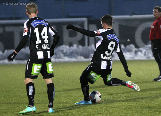 Sturm Graz - Weiz
Testspiel,  SK Sturm Graz - SC Weiz, Trainingszentrum Messendorf, 04.02.2014. 

Foto zeigt Florian Kainz (Sturm) und Marco Djuricin (Sturm)
Schlüsselwörter: freistoss