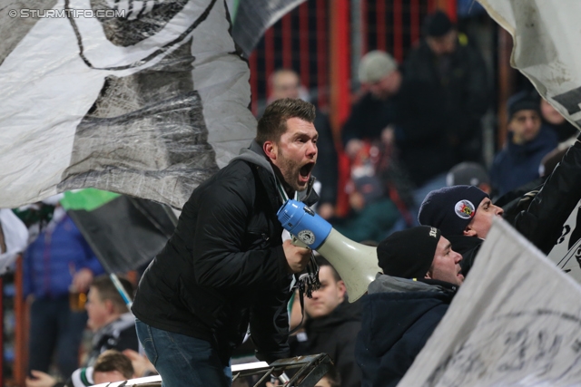 Admira Wacker - Sturm Graz
Oesterreichische Fussball Bundesliga, 22. Runde, FC Admira Wacker - SK Sturm Graz, Stadion Suedstadt Maria Enzersdorf, 08.02.2014. 

Foto zeigt Fans von Sturm
