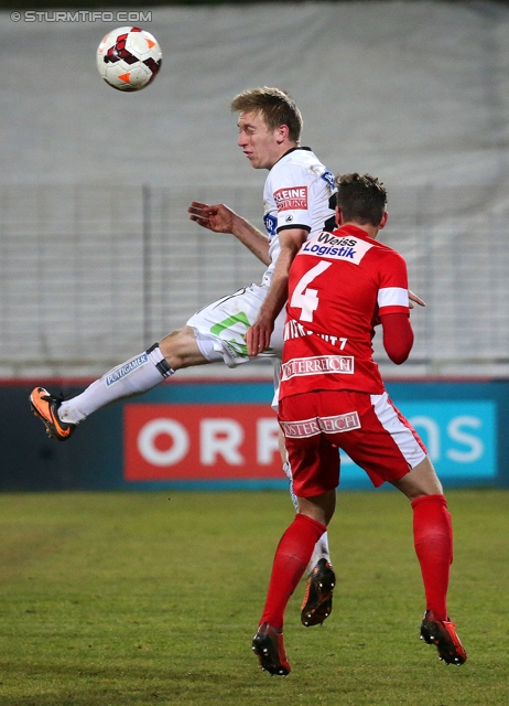 Admira Wacker - Sturm Graz
Oesterreichische Fussball Bundesliga, 22. Runde, FC Admira Wacker - SK Sturm Graz, Stadion Suedstadt Maria Enzersdorf, 08.02.2014. 

Foto zeigt Robert Beric (Sturm) und Stephan Zwierschitz (Admira)
