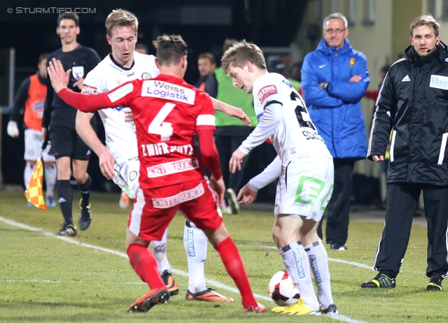 Admira Wacker - Sturm Graz
Oesterreichische Fussball Bundesliga, 22. Runde, FC Admira Wacker - SK Sturm Graz, Stadion Suedstadt Maria Enzersdorf, 08.02.2014. 

Foto zeigt Robert Beric (Sturm), Stephan Zwierschitz (Admira) und Marc Andre Schmerboeck (Sturm)
