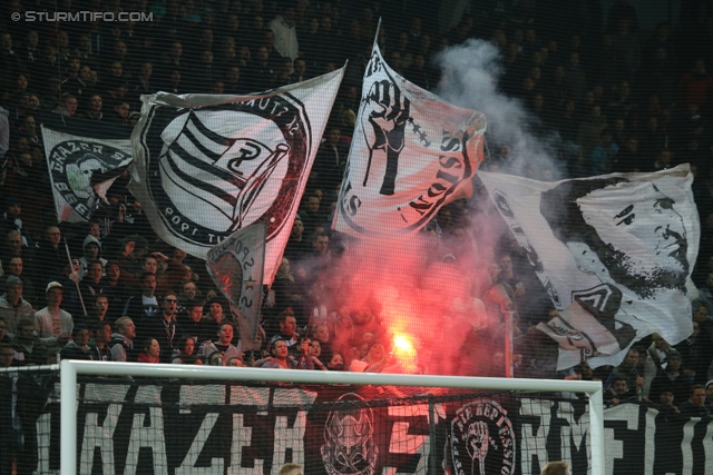 Sturm Graz - Salzburg
Oesterreichische Fussball Bundesliga, 23. Runde, SK Sturm Graz -  FC RB Salzburg, Stadion Liebenau Graz, 15.02.2014. 

Foto zeigt Fans von Sturm
Schlüsselwörter: pyrotechnik