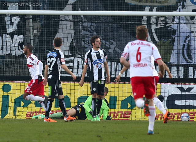 Sturm Graz - Salzburg
Oesterreichische Fussball Bundesliga, 23. Runde, SK Sturm Graz -  FC RB Salzburg, Stadion Liebenau Graz, 15.02.2014. 

Foto zeigt Alan Borges De Carvalho (Salzburg), Christian Klem (Sturm), Benedikt Pliquett (Sturm), Anel Hadzic (Sturm) und Christian Schwegler (Salzburg)
Schlüsselwörter: tor