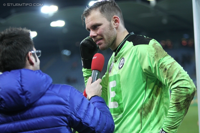 Sturm Graz - Salzburg
Oesterreichische Fussball Bundesliga, 23. Runde, SK Sturm Graz -  FC RB Salzburg, Stadion Liebenau Graz, 15.02.2014. 

Foto zeigt Benedikt Pliquett (Sturm) beim Interview
